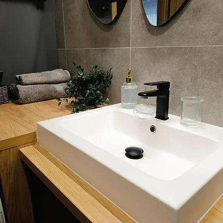 Kolory Warmii Bialy I Szary Apartman