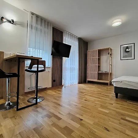 Kolory Warmii Bialy I Szary Apartman